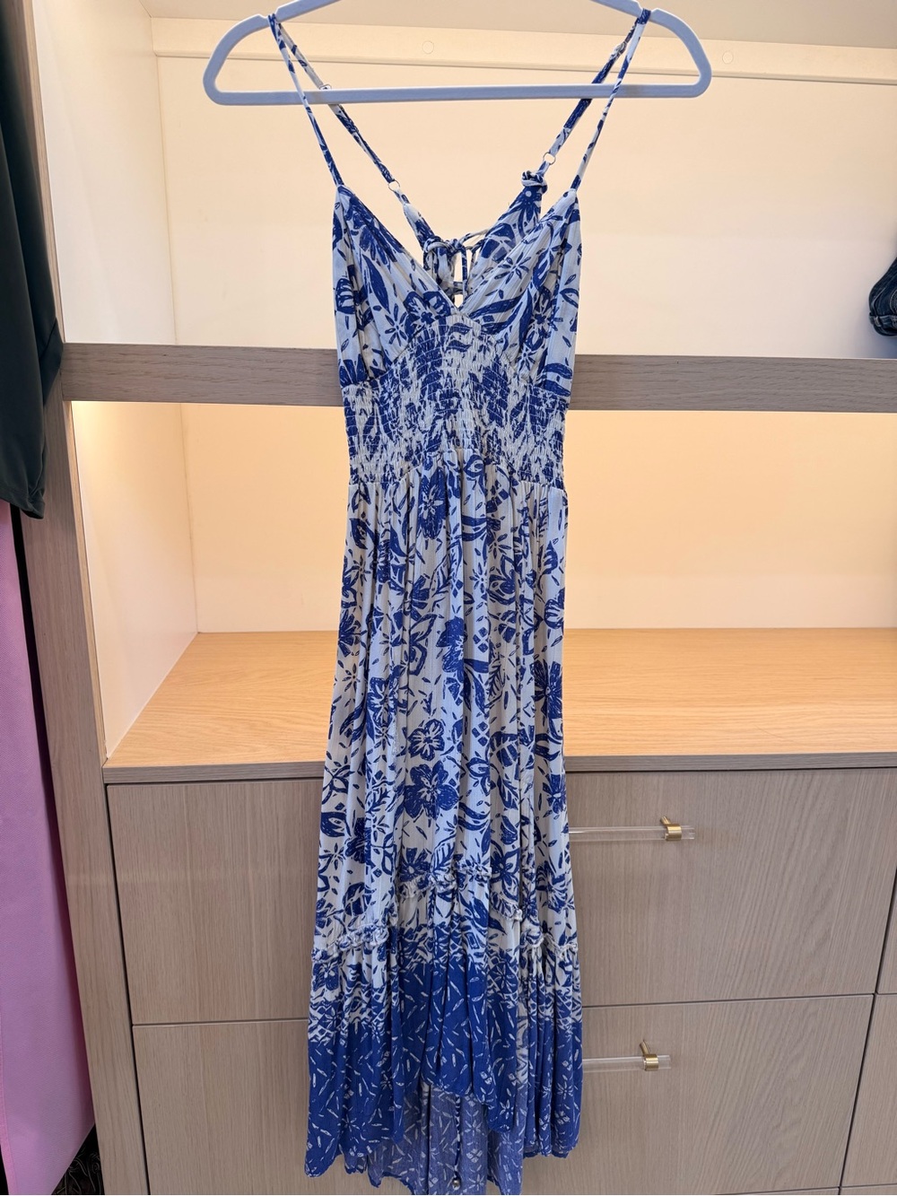 Angie Blue White Floral Maxi Dress Medium Boho - Picture 2 of 3